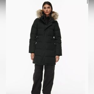 Aritzia TNA Powder parka coat #aritzia #aritziatna #parkacoat #aritziaparka
